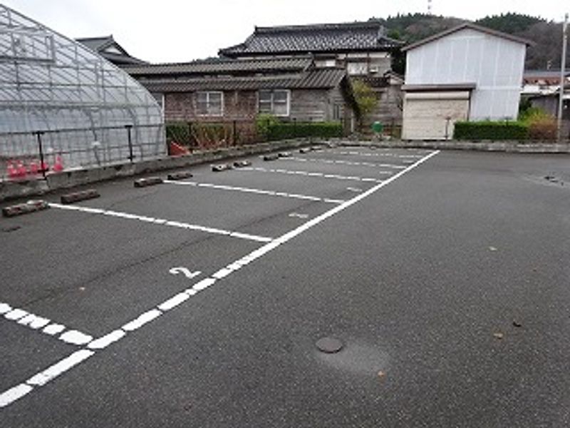 レオパレスＫＥＴＳ 駐車場