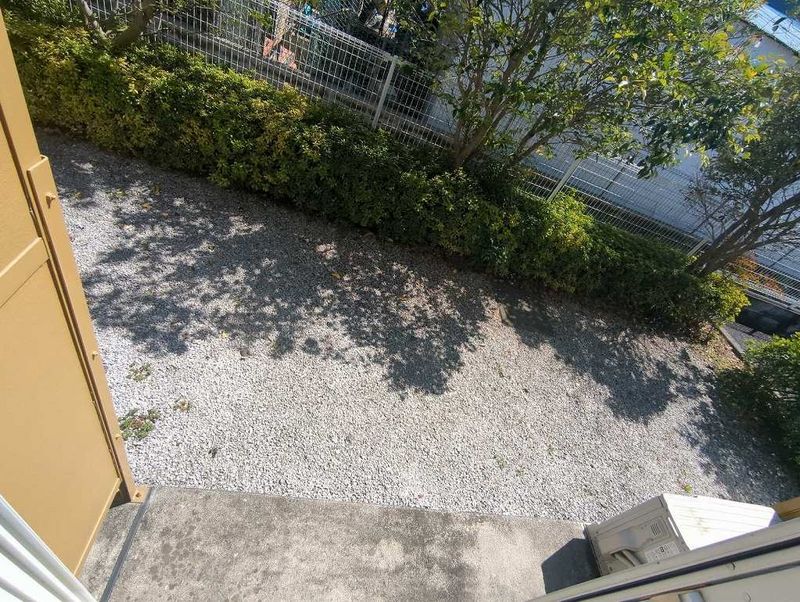 レオパレスメイフィールド バルコニー