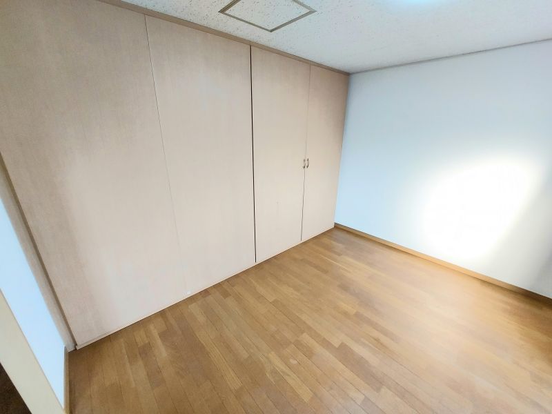 レオパレスＯＨＩⅡ 寝室