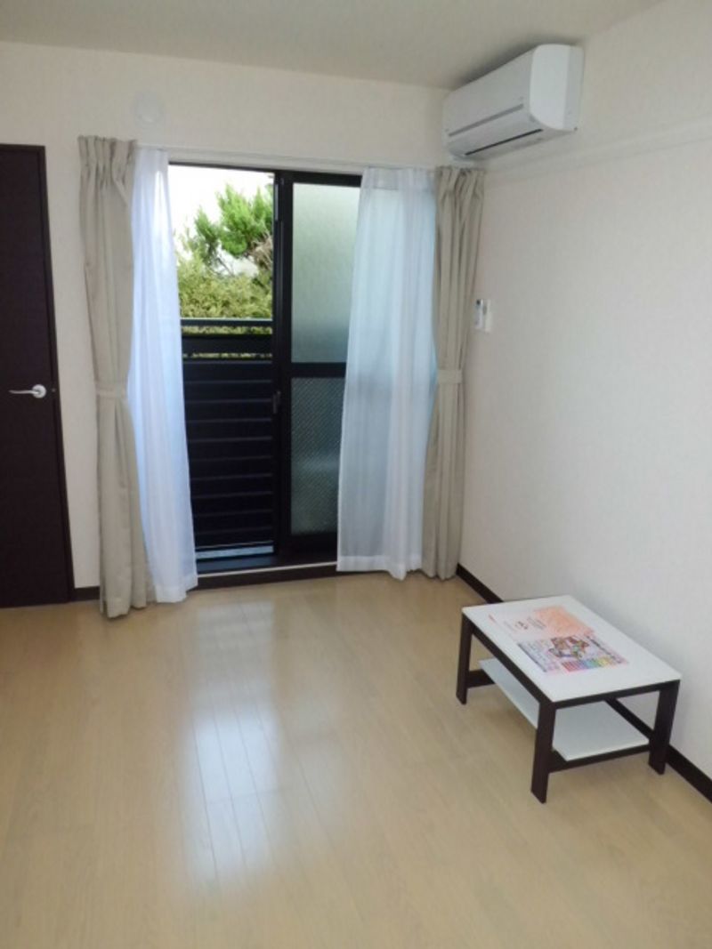 レオネクストＯＴＡＮＩ　Ⅲ 居間