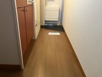 レオパレスアルシオネ飛路 玄関