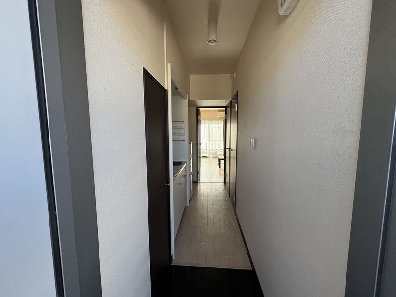 LEONEXT Beretta Entrance