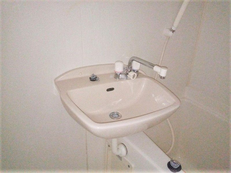 レオパレスフライトホフⅡ 洗面台