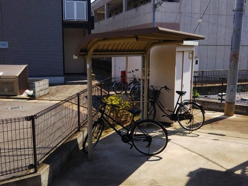 レオパレス宮ノ前１号棟 エントランス
