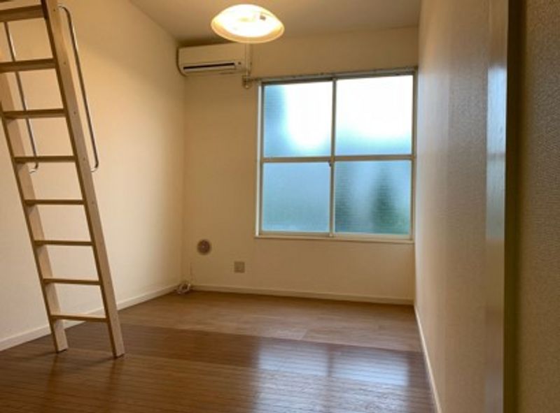 レオパレスこやなぎ 居間