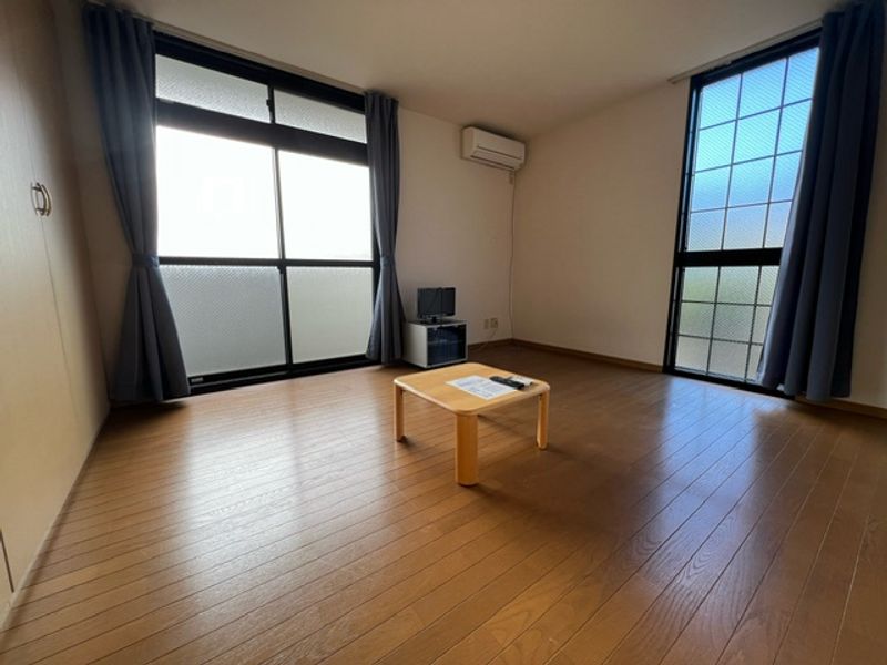 レオパレステイスティー 寝室