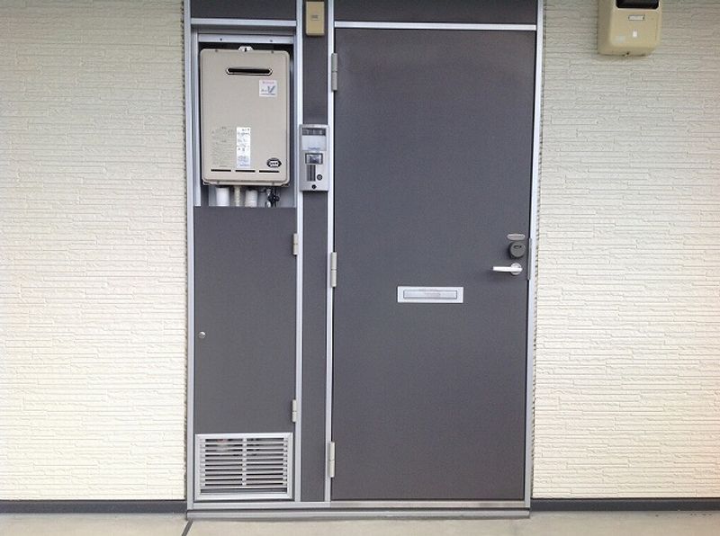 LEONEXT Gabriel Entrance