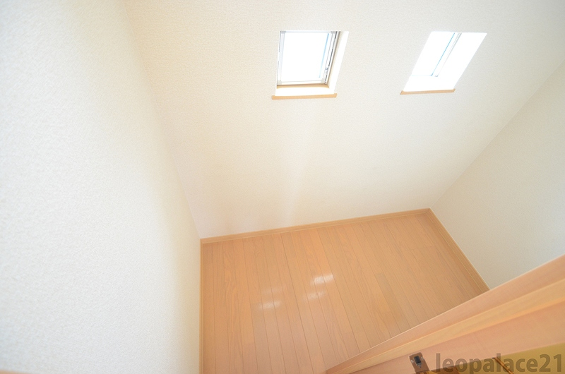 レオネクストピエス石川 収納