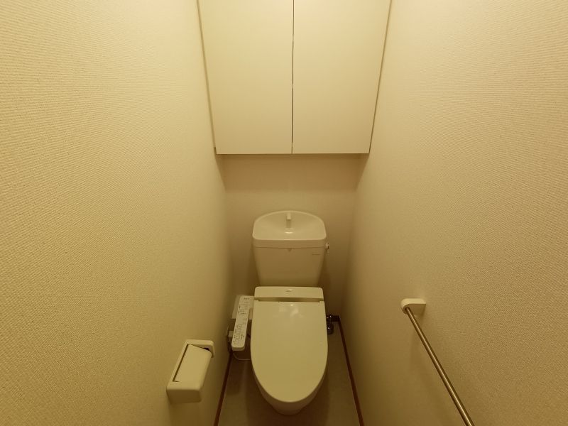 レオパレス島之内 トイレ