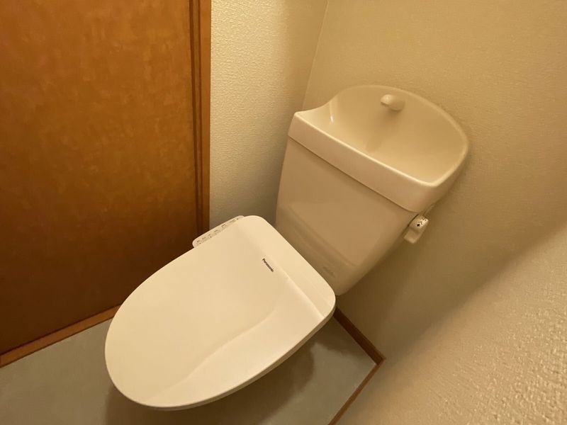 leopalace Success II Toilet