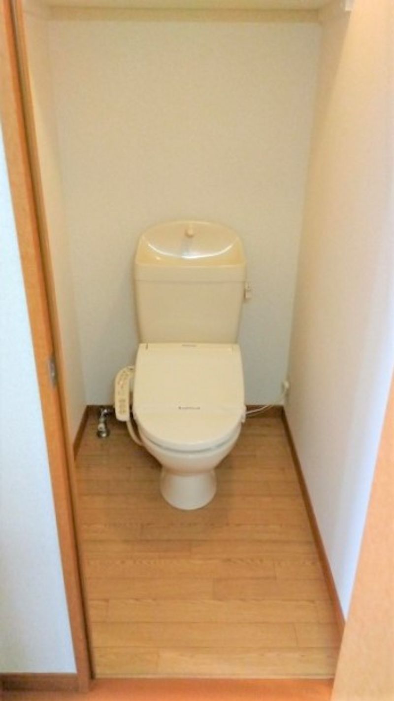 レオパレス泉２ トイレ