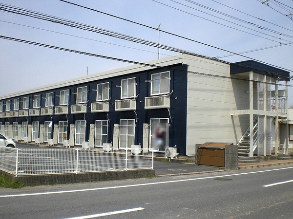 20058 exterior