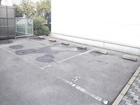 leopalace R210 Parking lot