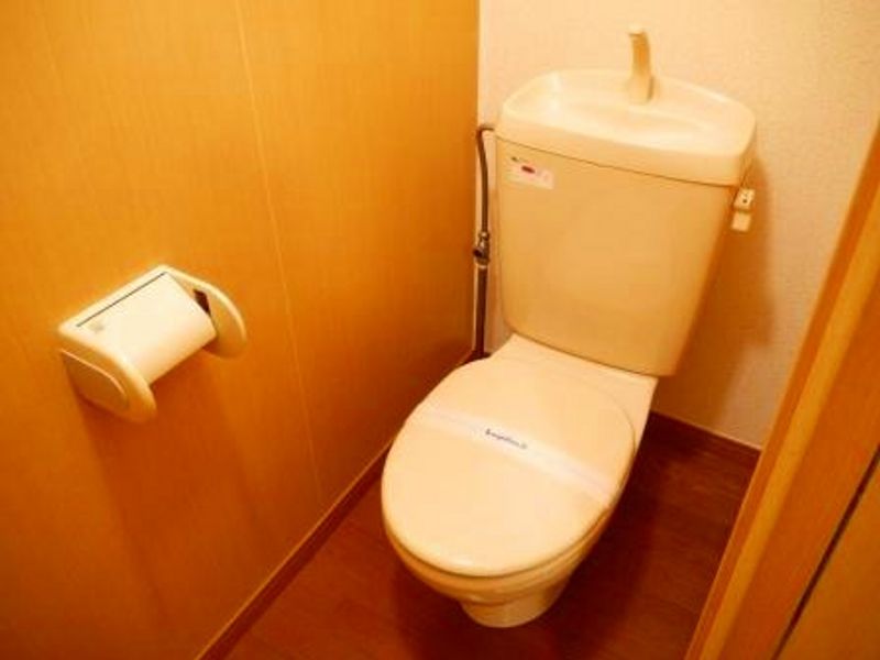 レオパレスセントラル誉田 トイレ
