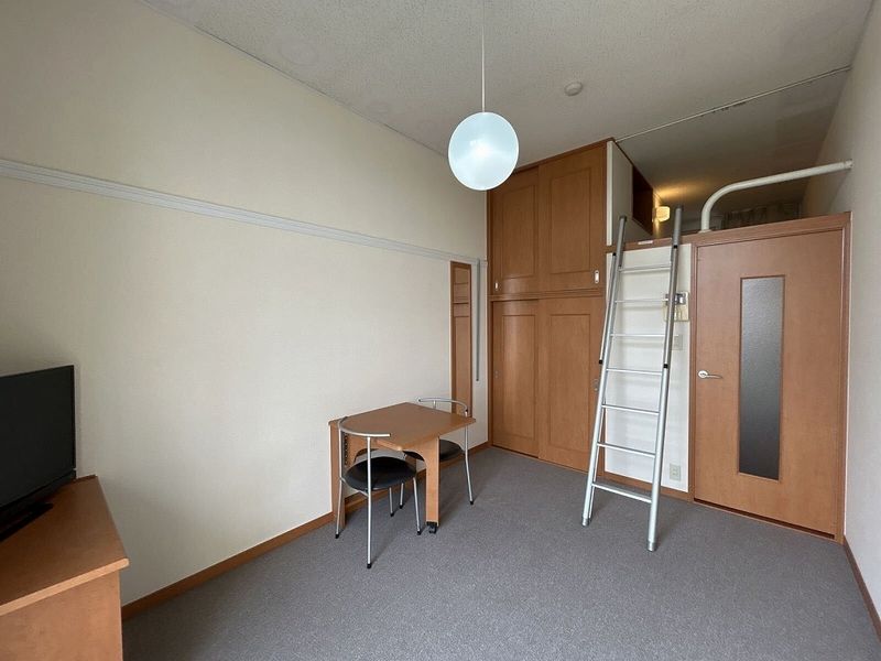 レオパレスクレールＳＫ 居間