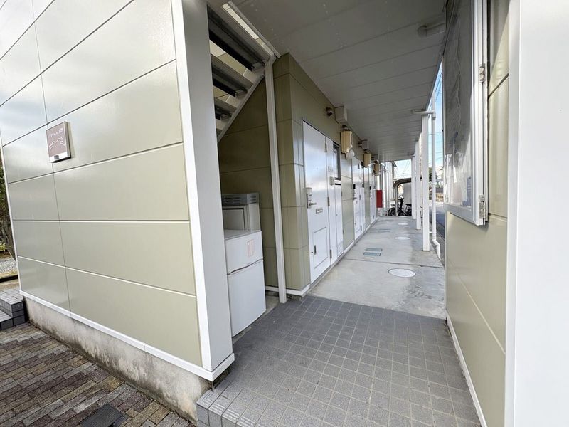 レオパレス上浜 エントランス