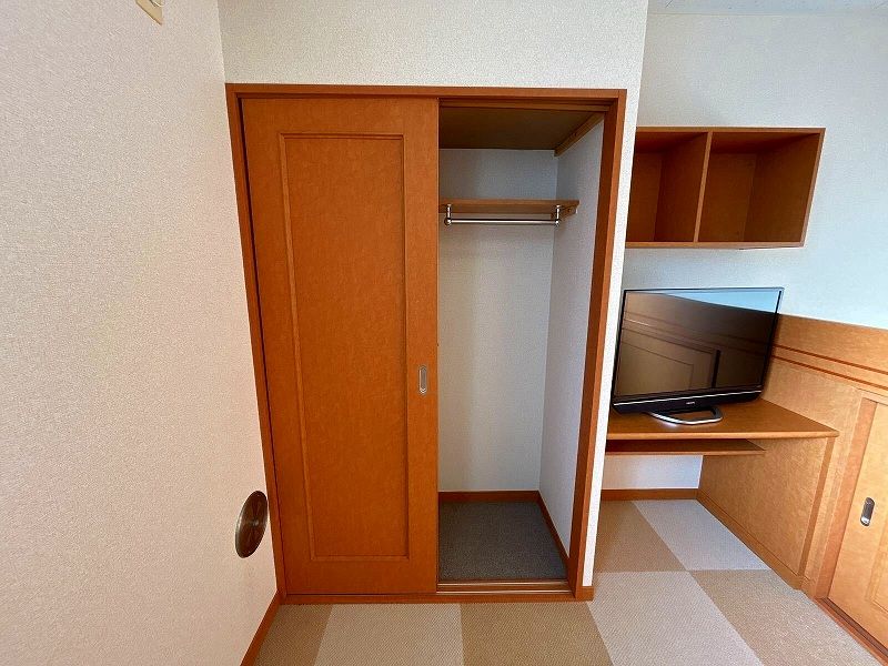 レオパレスルーチェ 収納