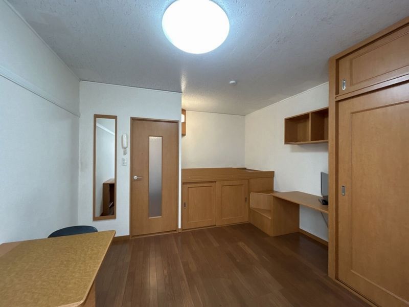 レオパレスアプリーレ 居間