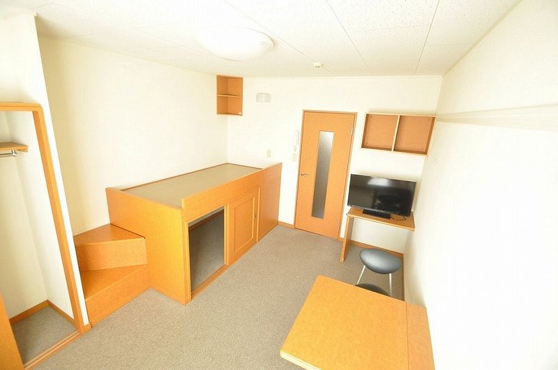 レオパレスＭＵＴＯＨⅡ 居間
