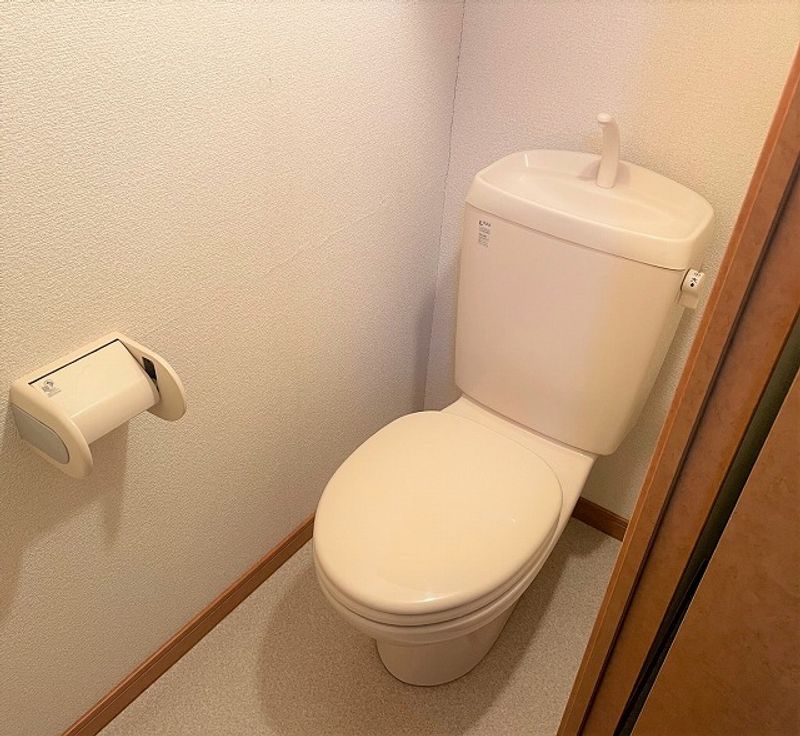 レオパレスヴィルアルカディア トイレ