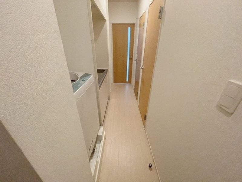 クレイノエスポワール中央 玄関