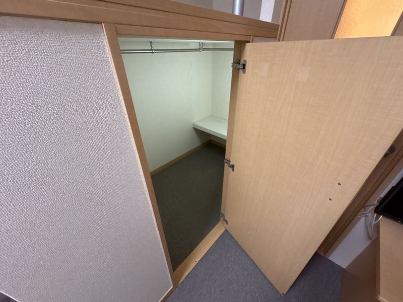 leopalace Sakae Storage