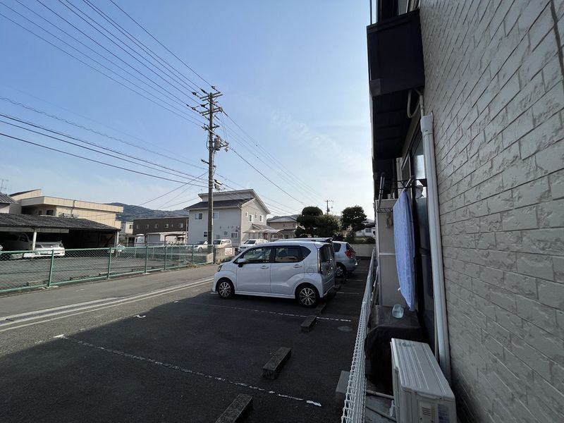 レオパレスコーポ　藤原 駐車場