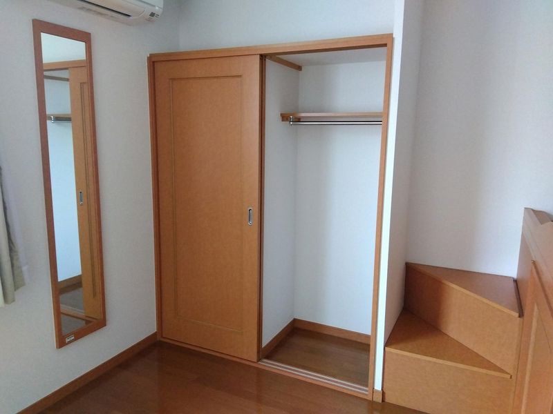 レオパレスパストラルフォレスト 収納