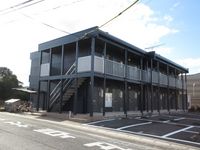 レオパレスクルール　つばき 外観