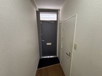 レオパレスクレールアビコ 玄関