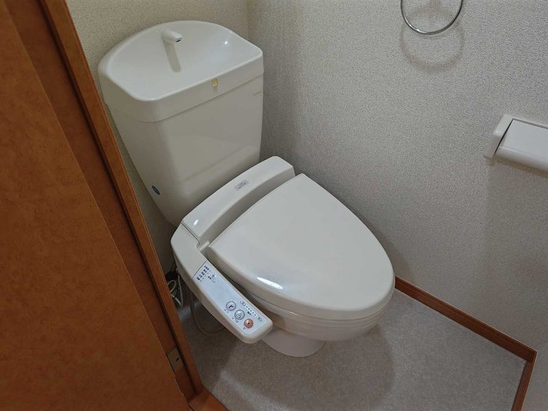 レオパレスＴＡＫＡＮＡＷＡ トイレ