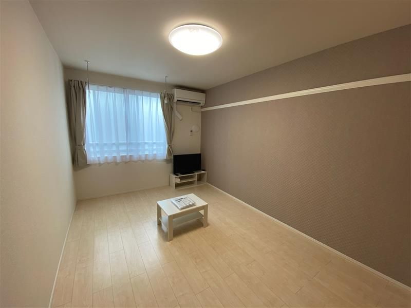 クレイノコルノ 居間