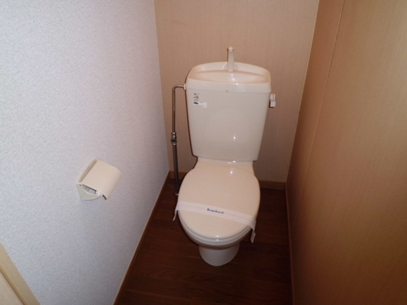 レオパレスＳＡＫＡＥ トイレ