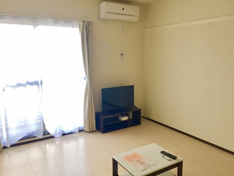 CLEINO Sanei Heights Phòng khách