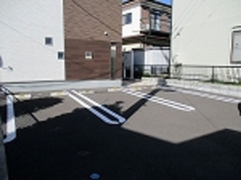 クレイノ梅津 駐車場
