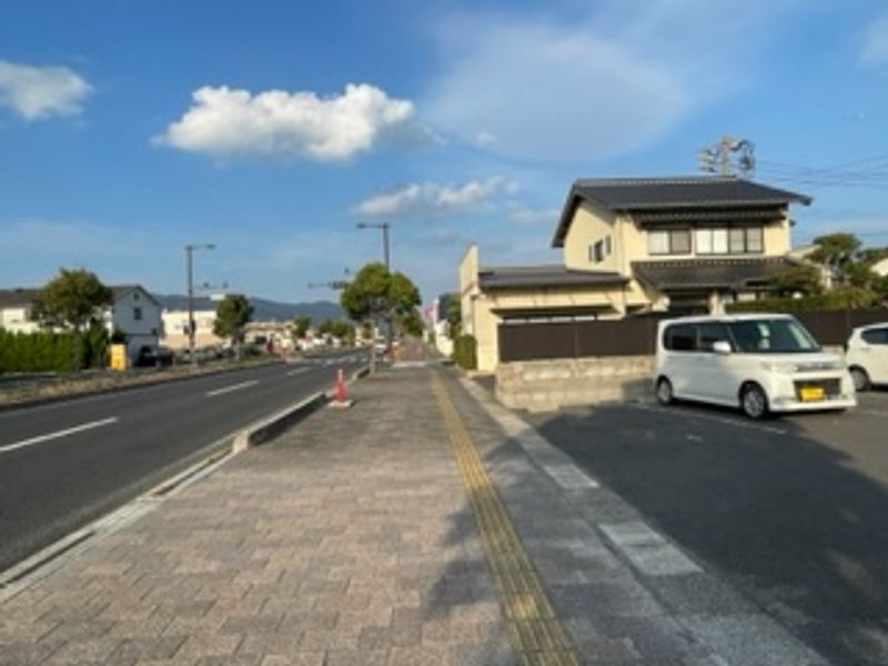 レオパレスアクア 駐車場