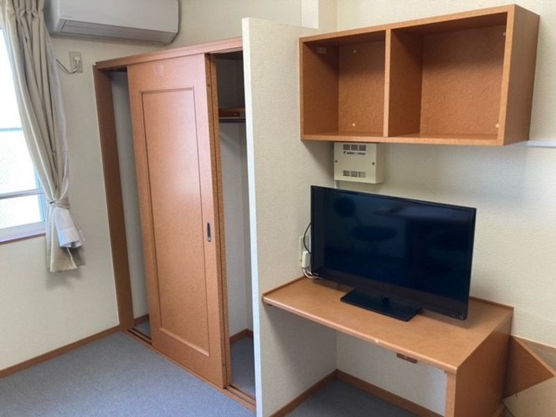 レオパレスハイマット 居間