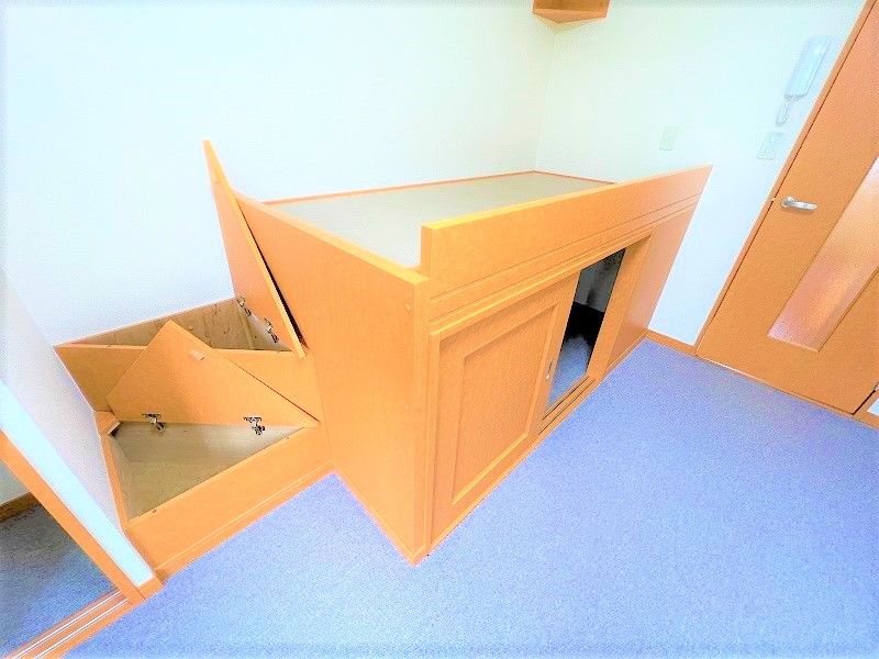 レオパレスＷｅｓｔＣｏｕｒｔⅠ 収納