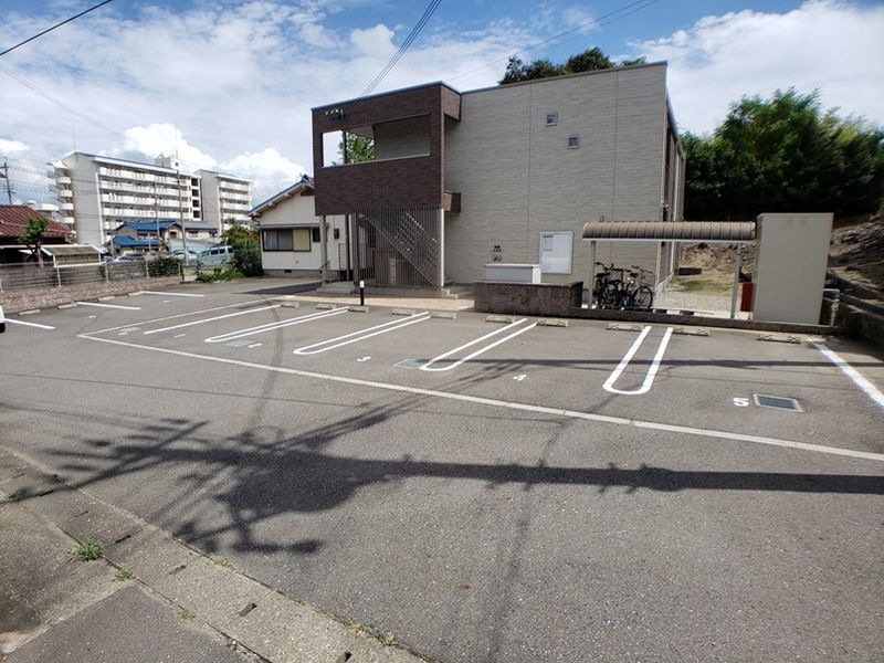 クレイノ浜御殿 駐車場