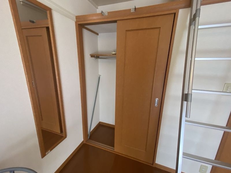 レオパレス向が丘Ⅱ 収納