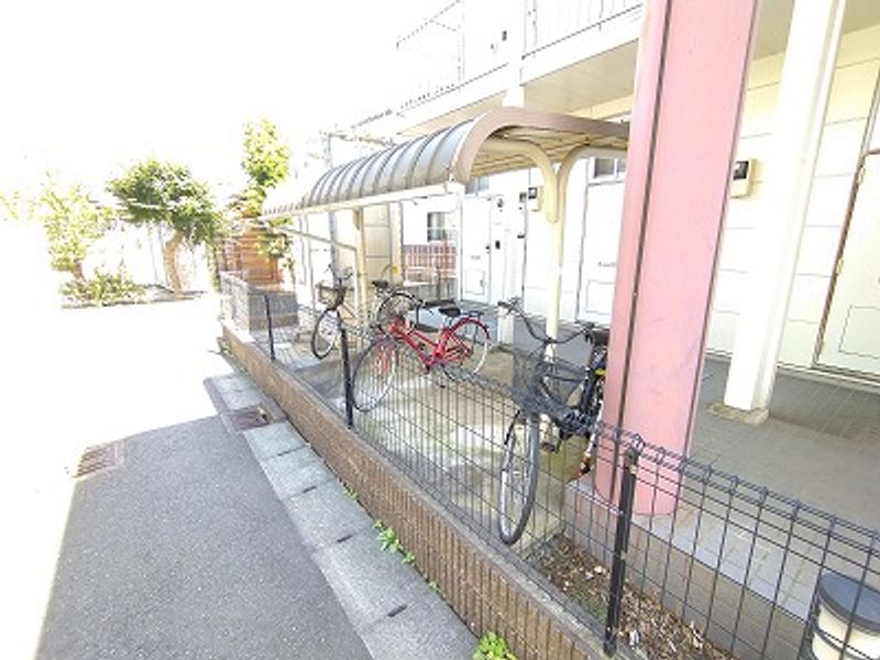 レオパレスプチフローラ 共用部分