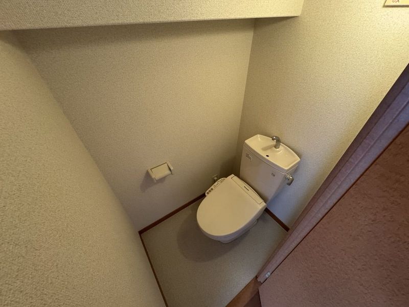 レオパレスル　ヴァン トイレ