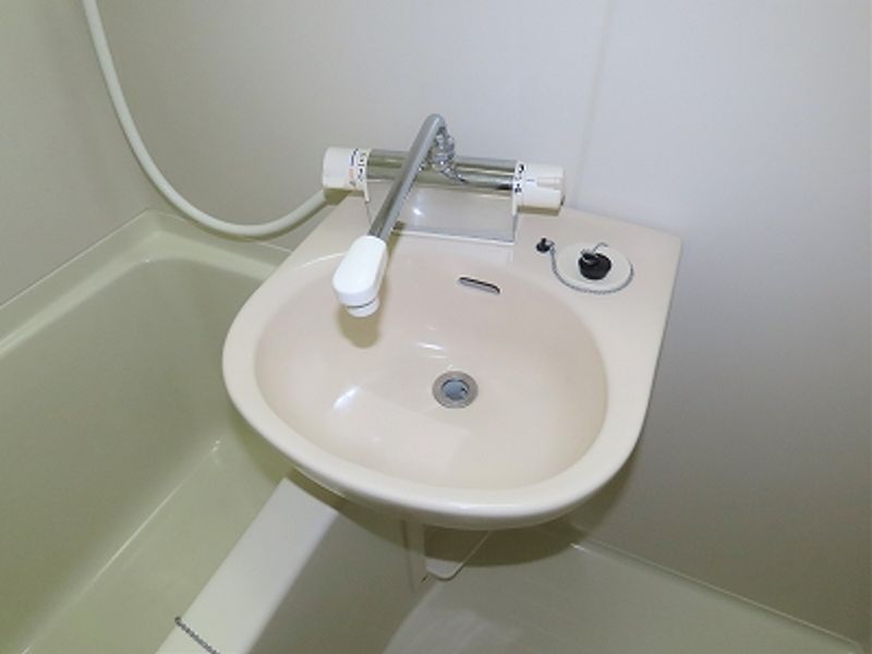 レオパレスノヴェル 洗面台
