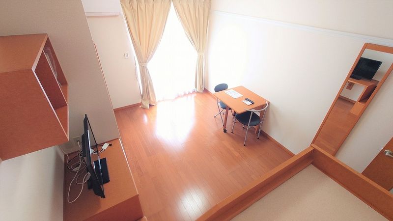 レオパレスアズマ 居間