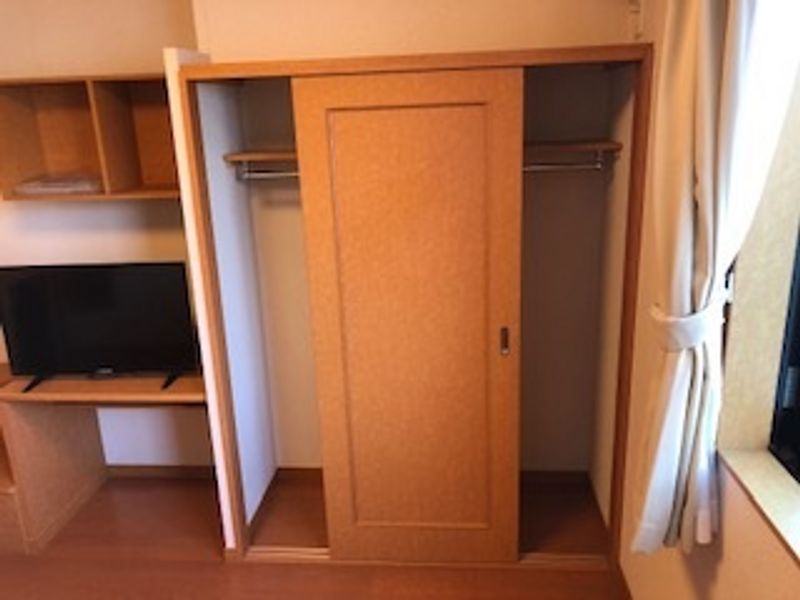 レオパレスラウンド 収納