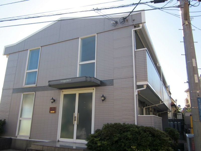 10070 exterior