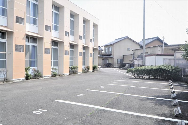 レオパレス北方 駐車場