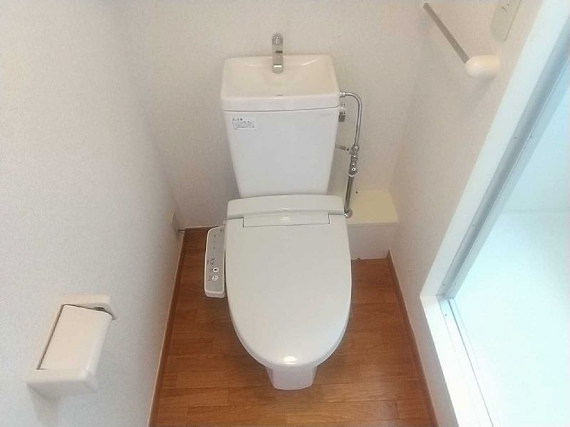 レオパレスサンキエム トイレ