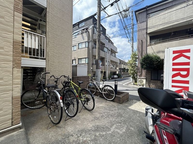 レオパレスサンライズ　ＫＷ 外観