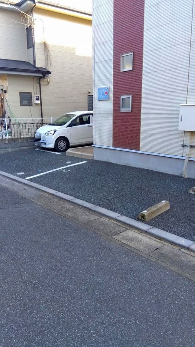 レオネクストｍｉｎｏｒｉ　５５ 駐車場